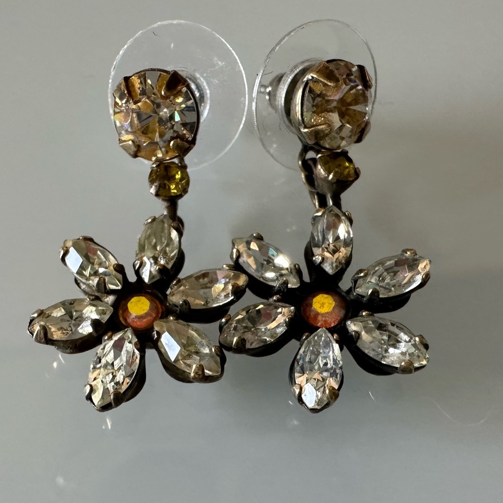 Sorrelli vintage rhinestone and crystal earrings